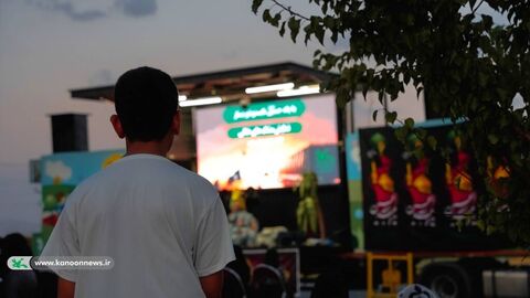 منتخب تصاویر اجرای تماشاخانه سیار با نمایش «مشکهای خالی» در استان زنجان