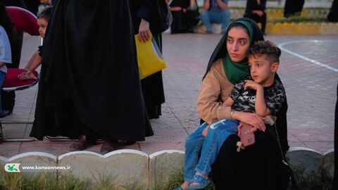 منتخب تصاویر اجرای تماشاخانه سیار با نمایش «مشکهای خالی» در استان زنجان