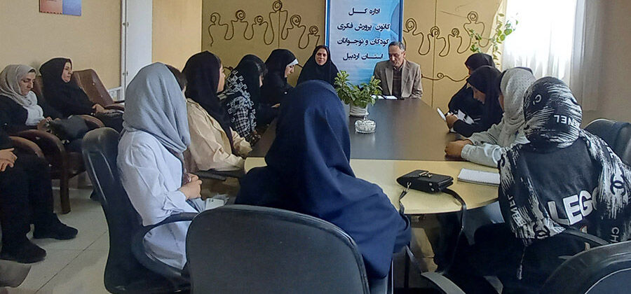 عصر شعر عاشورایی در کانون استان اردبیل برگزار شد