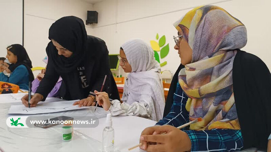 کالیگرافی کارگاه یکروزه کالیگرافی اسامی ائمه اطهار برگزار شد