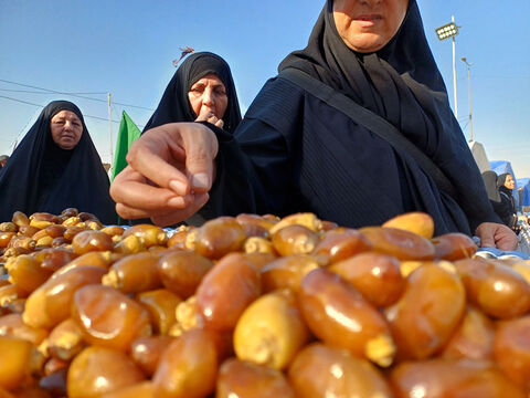 نذر خرما/ عکاس: کیوان باقلاچی
