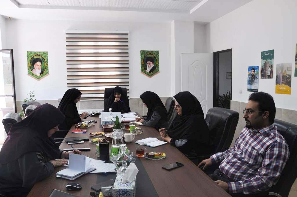 نگاه حمایتی، تشویقی ویژه برای احیای قصهگویی در استان ضروری است