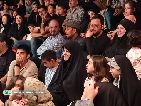 اجرای نمایش عروسکی «درخت گیلاس» با حضور مدیرعامل کانون