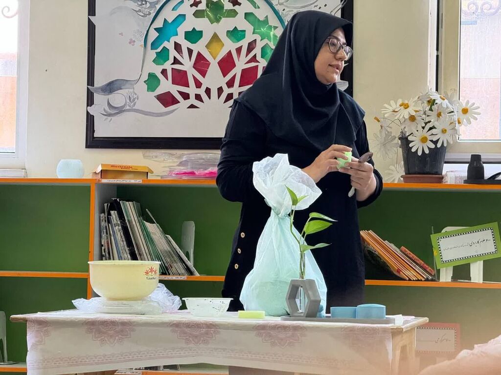 مرکز فرهنگی هنری آرادان در استان سمنان با کارگاههای کارآفرین«تابستونو ساخت»