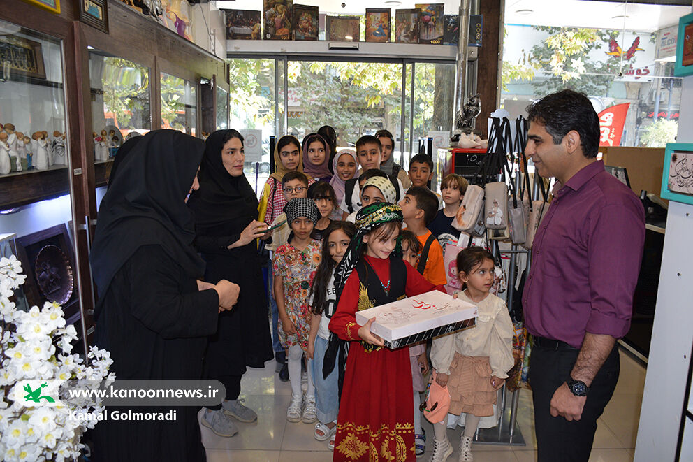 مطالعه ما را برای فکر کردن ورزیده میکند