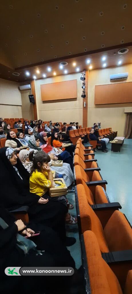 عصر شعر آیینی " تنفس آب در آیینه " در کانون پرورش فکری زنجان