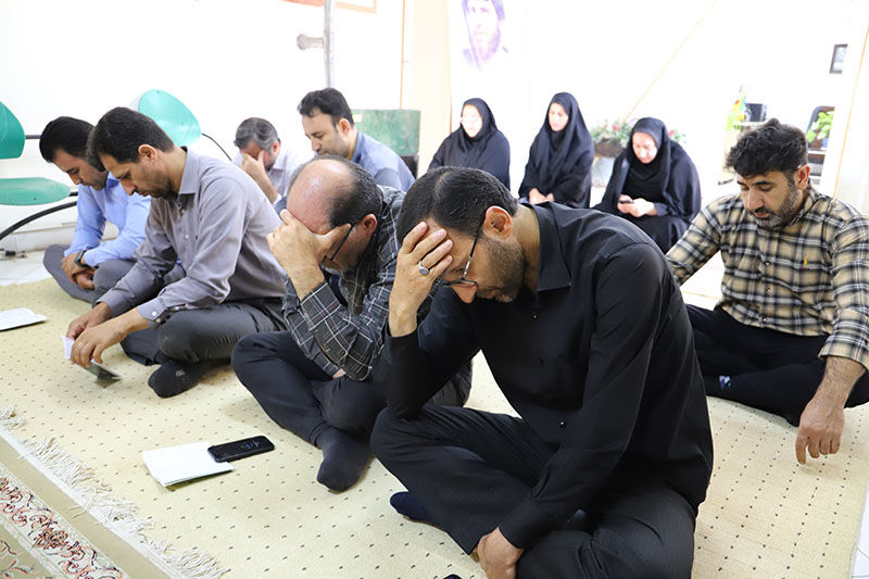 مراسم پرفیض دعای توسل در اداره کل کانون استان اردبیل برگزار  شد