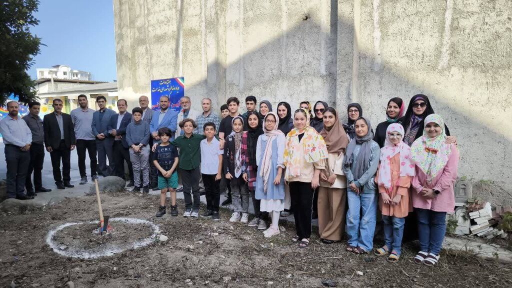 کلنگ احداث سالن سینمای کانون پرورش فکری رامسر بر زمین زده شد