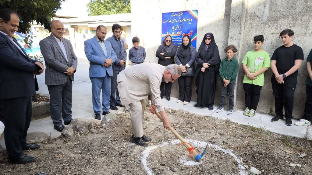 کلنگ احداث سالن سینمای کانون پرورش فکری رامسر بر زمین زده شد