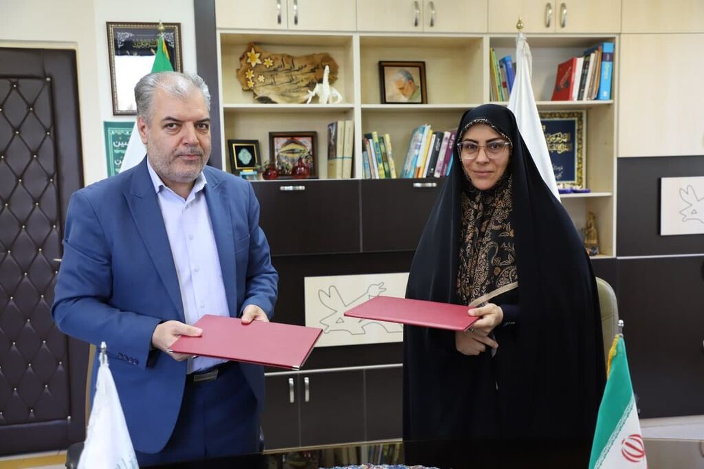 امضای تفاهم نامه میان اداره کل کانون پرورش فکری کودکان و نوجوانان و اداره کل زندان ها