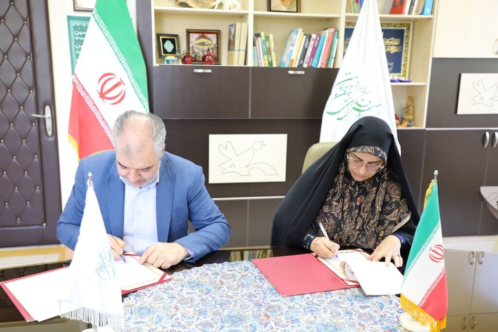 امضای تفاهم نامه میان اداره کل کانون پرورش فکری کودکان و نوجوانان و اداره کل زندان ها امضای تفاهم نامه میان اداره کل کانون پرورش فکری کودکان و نوجوانان و اداره کل زندان ها