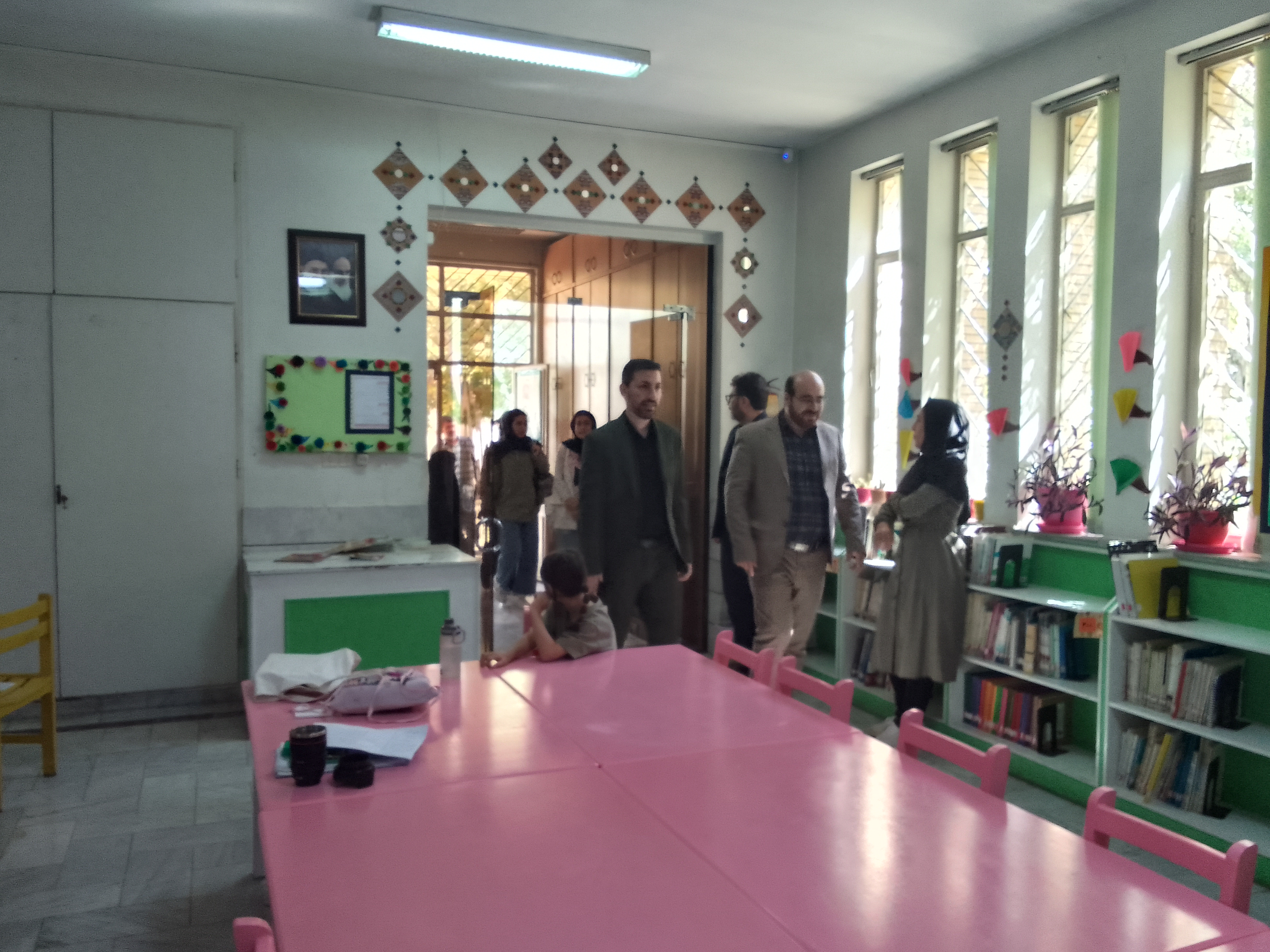 بازدید مدیر آفرینش های ادبی و هنری کانون از مراکز شهر اراک