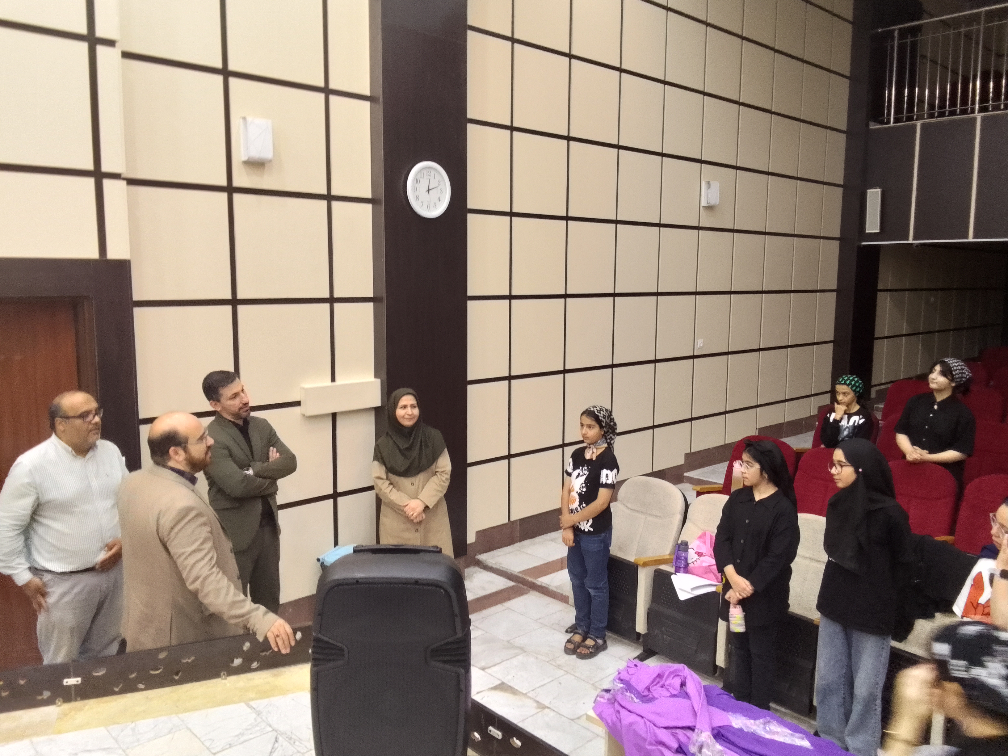 بازدید مدیر آفرینش های ادبی و هنری کانون از مراکز شهر اراک