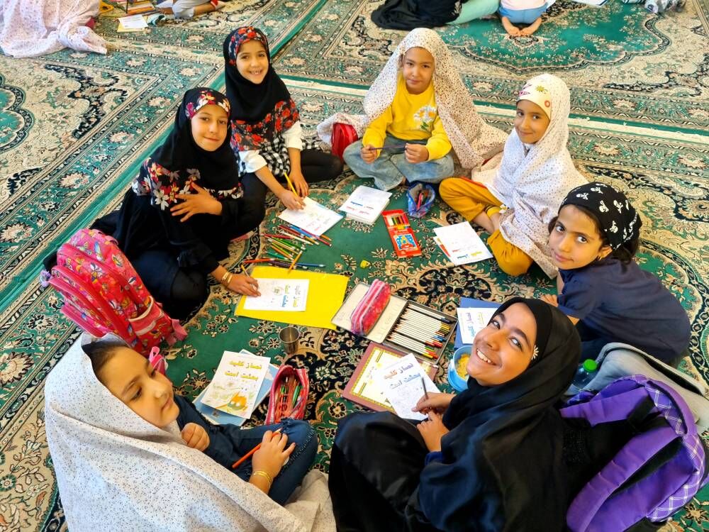 ویژهبرنامه «نیایش» با حضور اعضاء کانون مرکز صفاشهر در مسجد امام حسن مجتبی (ع)