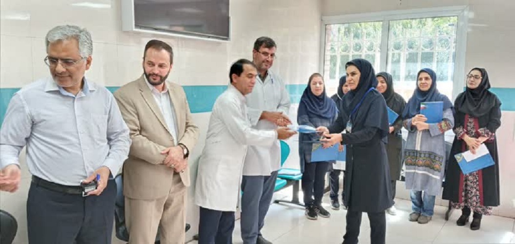 تقدیر از مربیان کانون ، پزشکان و پرستاران بخش روانپزشکی کودک و نوجوان بیمارستان امین
