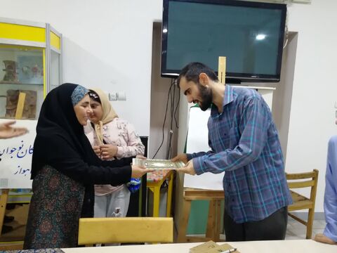 رونمایی کتاب