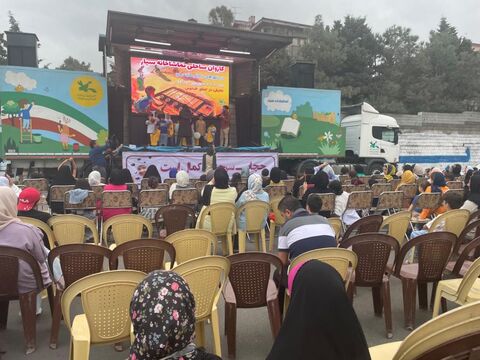 سومین اجرای تماشاخانه سیار کانون در سواحل نور و محمود آباد