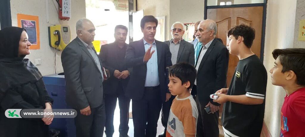 بازدید نماینده مجلس آزادشهر و رامیان از کانون پرورش فکری 