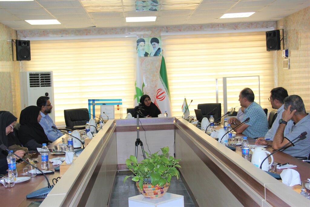نشست هماندیشی و هم افزایی کانون هرمزگان با مجتمع آب شیرین کن خلیج فارس نشست هماندیشی و هم افزایی کانون هرمزگان با مجتمع آب شیرین کن خلیج فارس