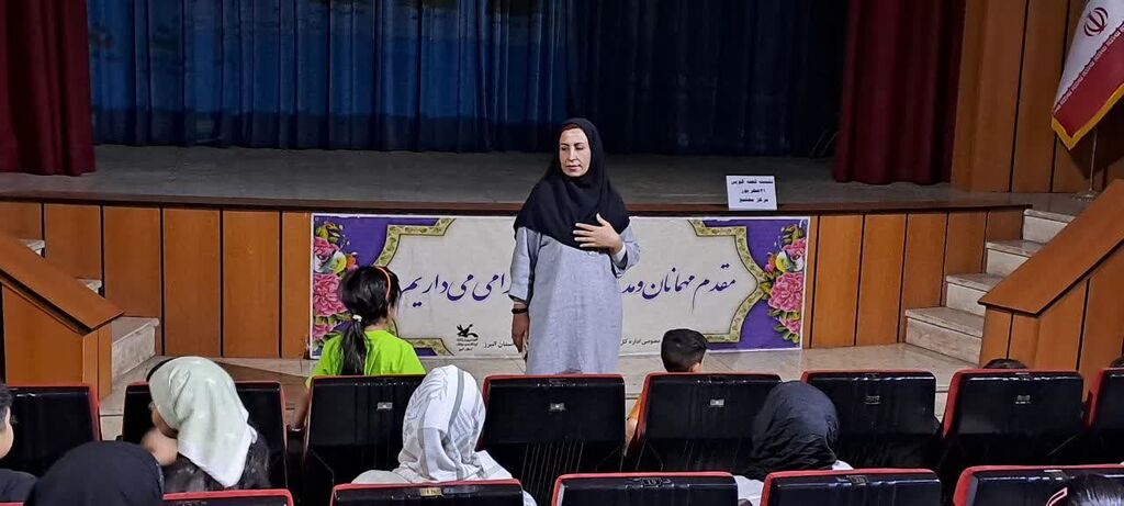 برگزاری نشستهای قصهگویی در البرز