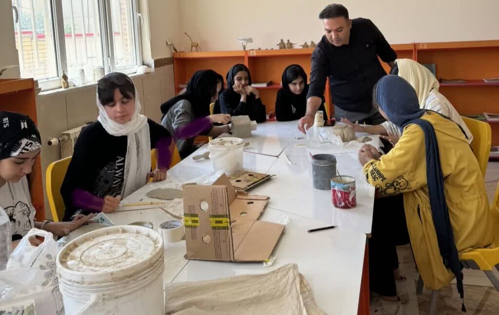 کارگاه هنرهای دستی سنتی و مدرن مرکز شماره ۳ اسلامآباد غرب