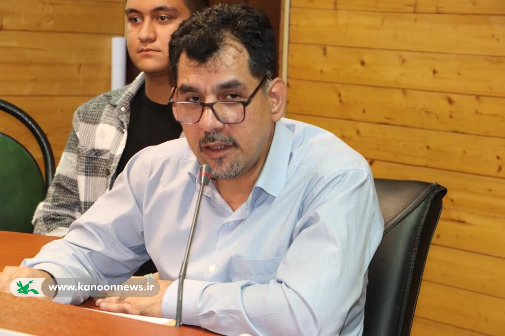 ویژه برنامه «شعر لالهها» به مناسبت روز شعر و ادب فارسی