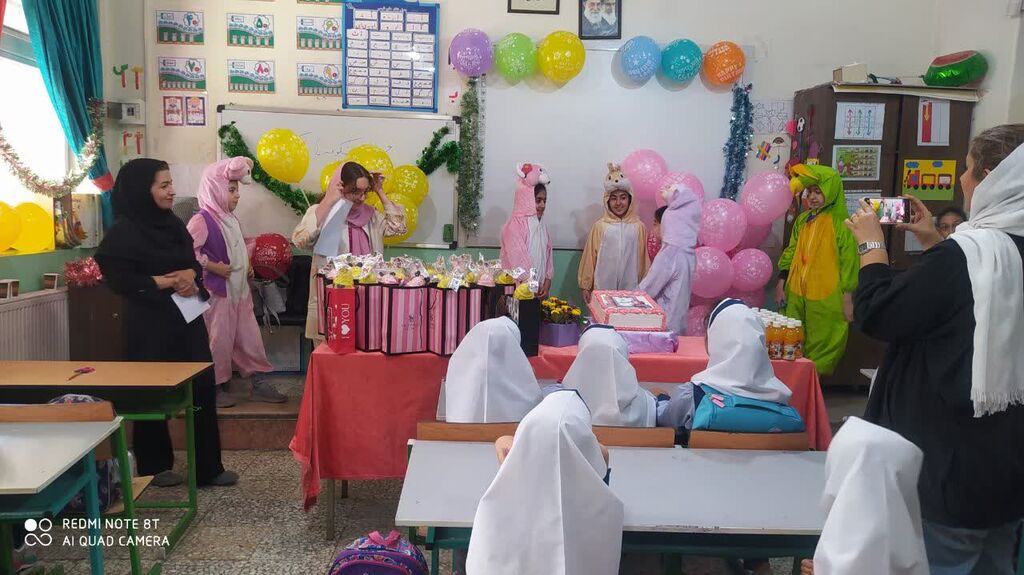 برگزاری جشن پایان فعالیتهای تابستانی و جشن شکوفهها در کرج