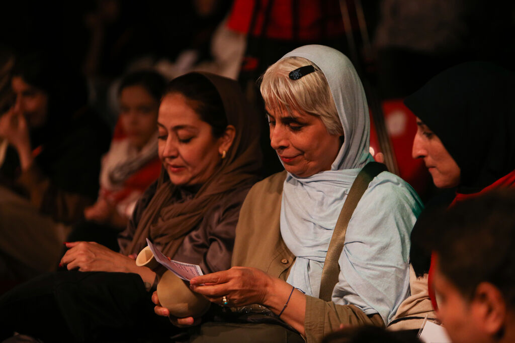 تلاش گروههای تئاتری در هر جای ایران قابل تحسین است/آگاهی محدود به مسافت نیست