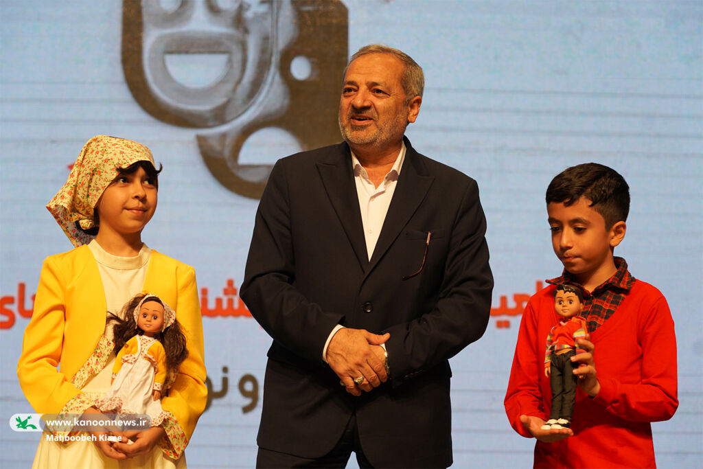 بایدها و نبایدها در تعلیم و تربیت موثر نیست، به هنر روی بیاوریم