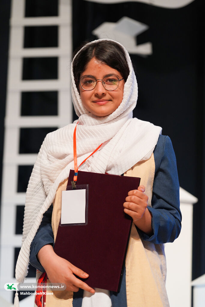 «محاکمه گرگ بدجنس مهربان» چهار جایزه از نوزدهمین جشنواره ملی هنرهای نمایشی گرفت