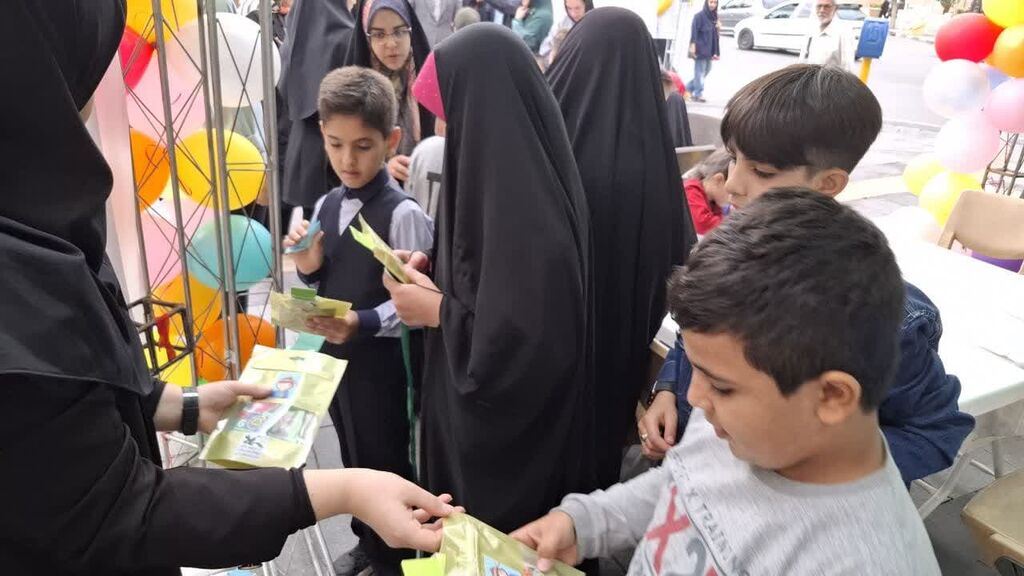 نقاشی و کاردستی کودکان به عشق پیامبر مهربانی ها