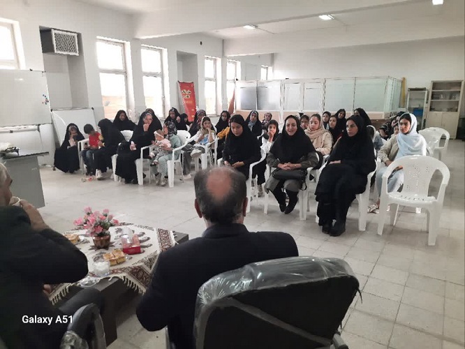 مراسم پایانی طرح مانا در مرکز شماره ۲ کانون نایین