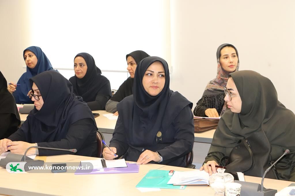 دوره آموزشی «آشنایی با نرم افزارهای تدوین پادکست» در کانون گلستان