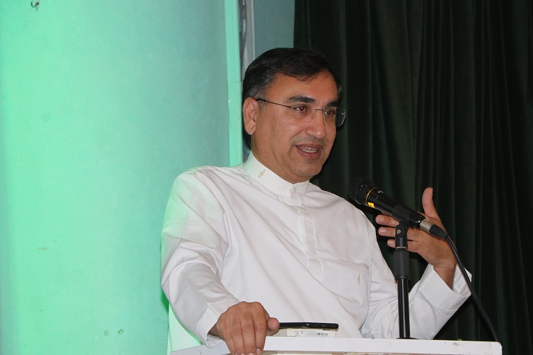 برگزاری نشست های تخصصی قصه گویی در کانون استان اصفهان