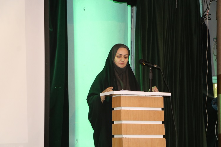 برگزاری نشست های تخصصی قصه گویی در کانون استان اصفهان