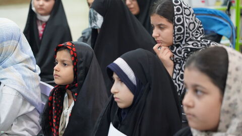 رونمایی از کتاب عبور از جاده برفی