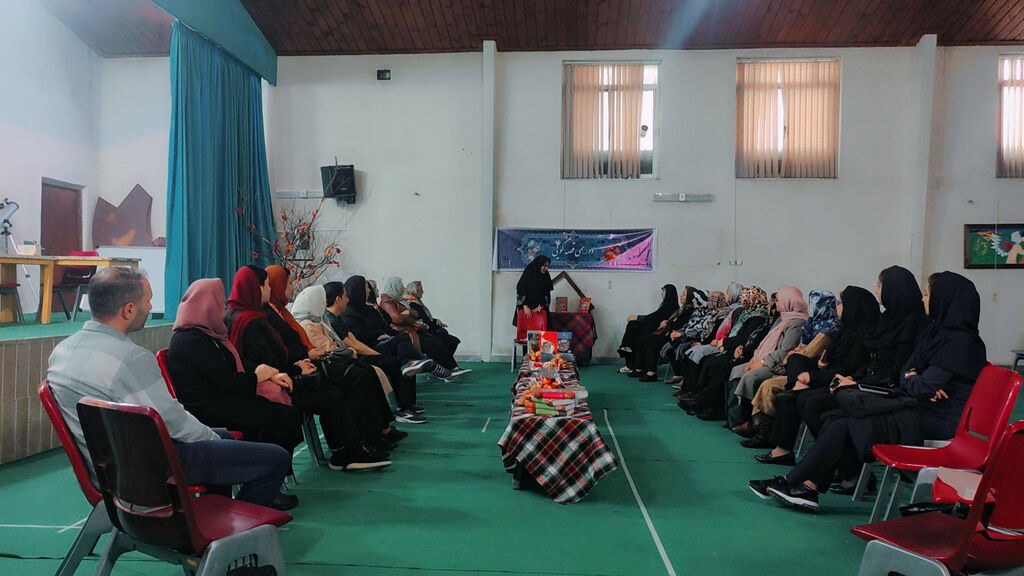 جشن قصهگویی پدربزرگها و مادربزرگها در کانون رامسر