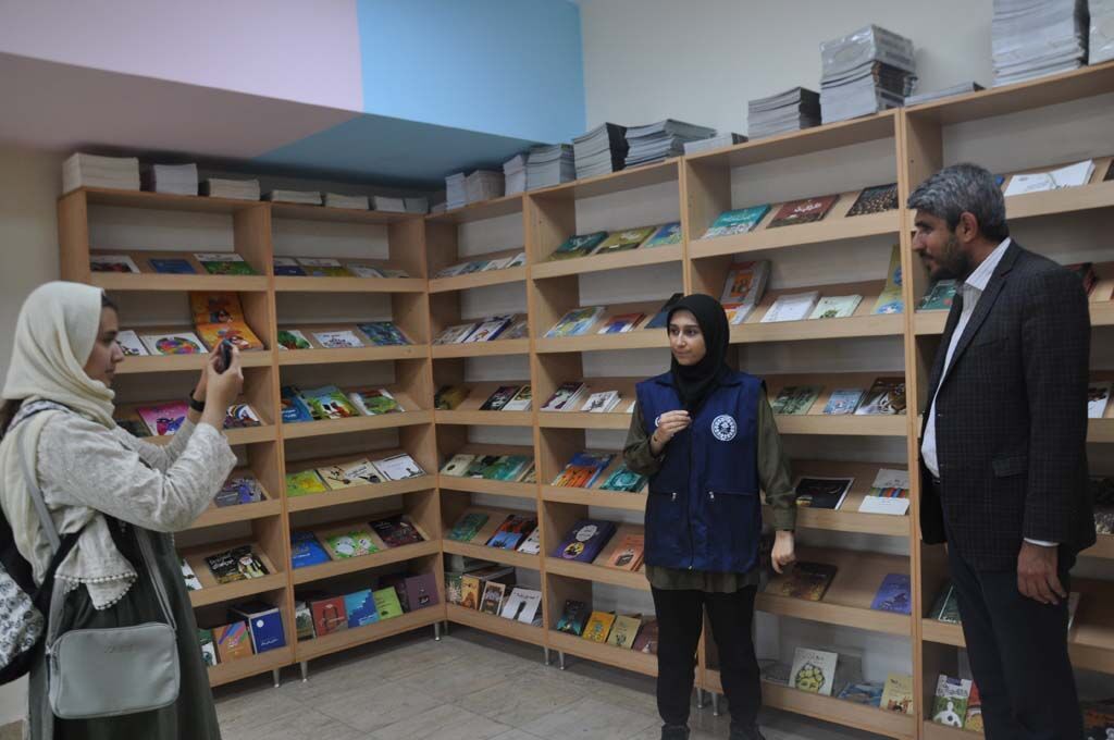 پاتوق نوجوانان کانون البرز با حضور مدیرکل آفرینشهای فرهنگی و اعضاء شورای تدویننظامنامه نوجوان افتتاح شد.