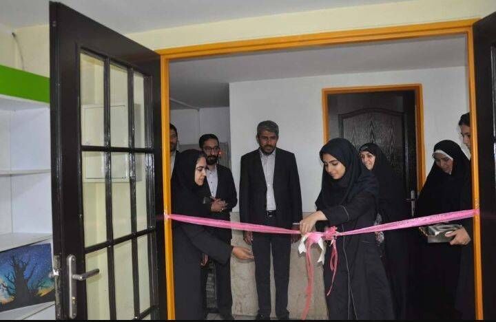 پاتوق نوجوانان کانون البرز با حضور مدیرکل آفرینشهای فرهنگی و اعضاء شورای تدویننظامنامه نوجوان افتتاح شد.