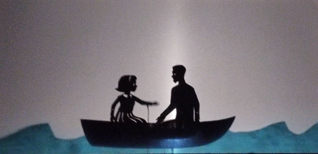 نمایش آرزو کاری از کانون پرورش فکری ساری به روی صحنه رفت