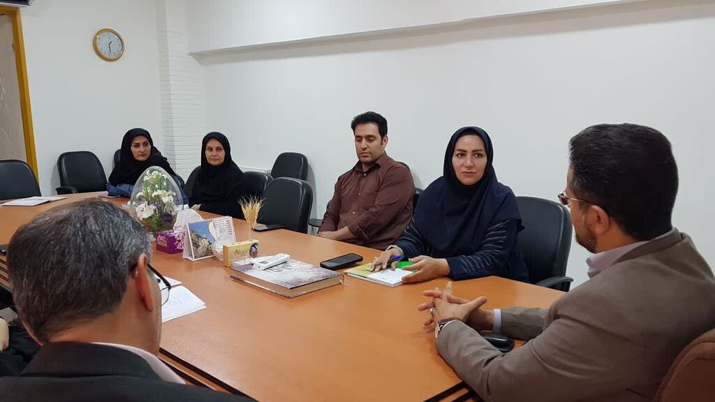 نشست هماندیشی قصهگویی کانون کرمانشاه