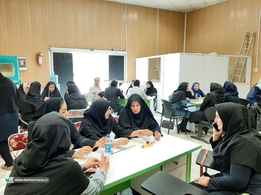 دوره آموزشی «کاردستی با دورریختنیها»