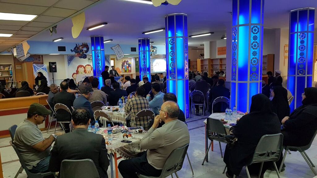 اولین دورهمی روابطعمومی دستگاههای اجرایی توسط کانون کرمانشاه