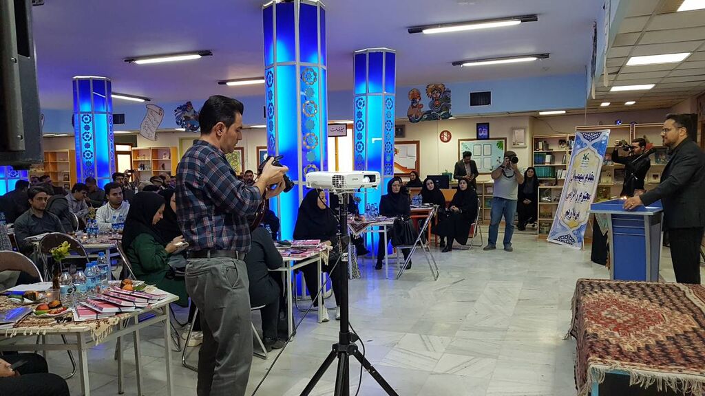 اولین دورهمی روابطعمومی دستگاههای اجرایی توسط کانون کرمانشاه