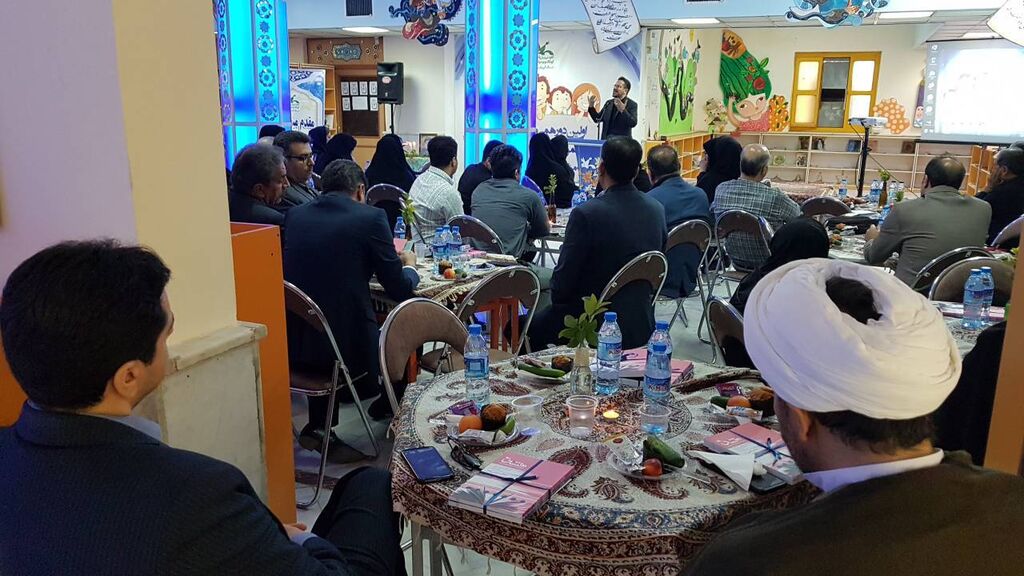 اولین دورهمی روابطعمومی دستگاههای اجرایی توسط کانون کرمانشاه