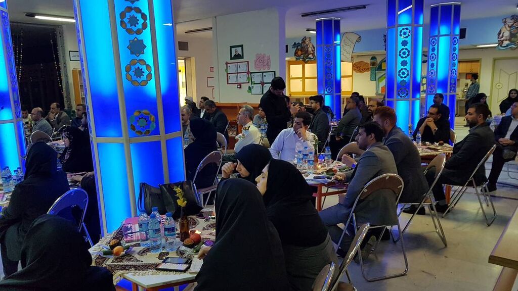 اولین دورهمی روابطعمومی دستگاههای اجرایی توسط کانون کرمانشاه