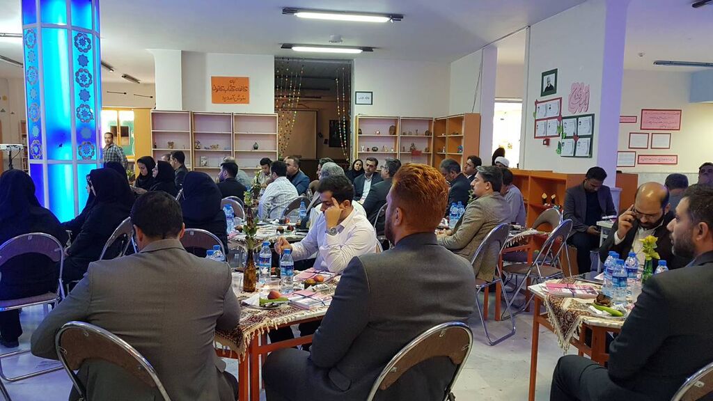 اولین دورهمی روابطعمومی دستگاههای اجرایی توسط کانون کرمانشاه