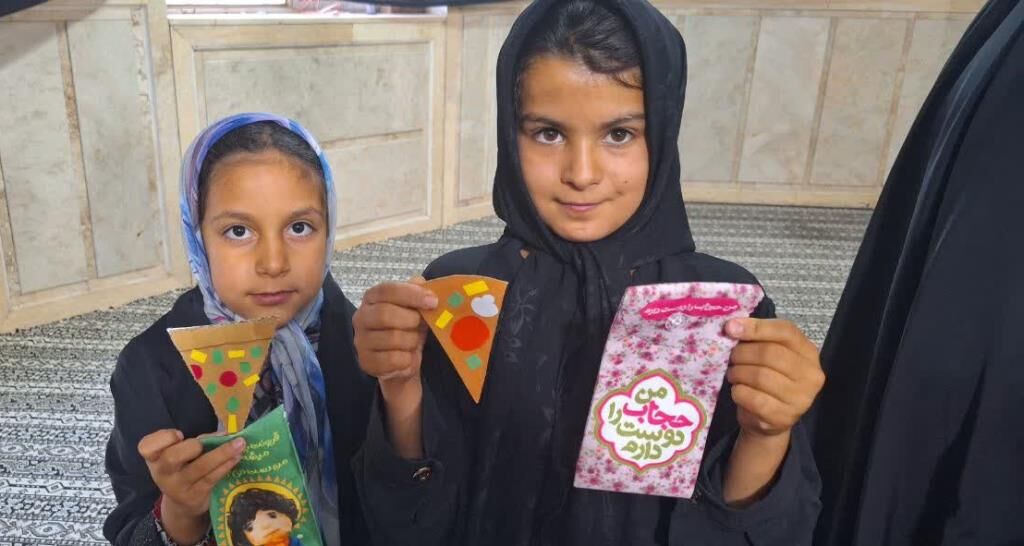 «قاچهای کاغذی» طرح کتابال کانون پرورش فکری زرند