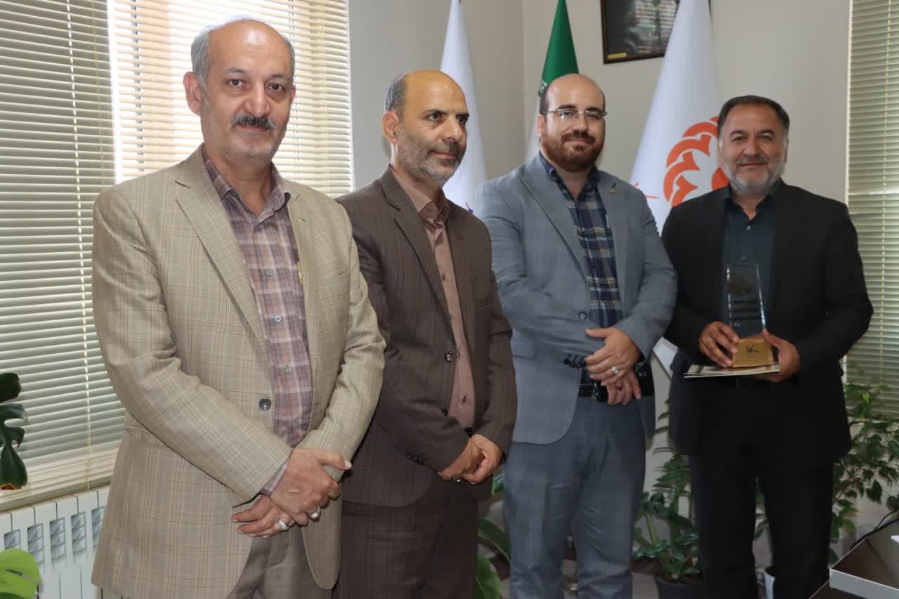 تقدیر مدیرکل کانون پرورش فکری استان مرکزی از مدیران دستگاه