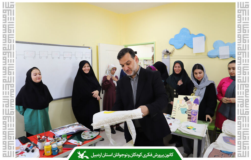 دیدار معاون توسعه و مدیریت منابع کانون پرورش فکری کودکان و نوجوانان با اعضای کانون اردبیل اعضای کانون افرادی باذوق و متفاوت هستند